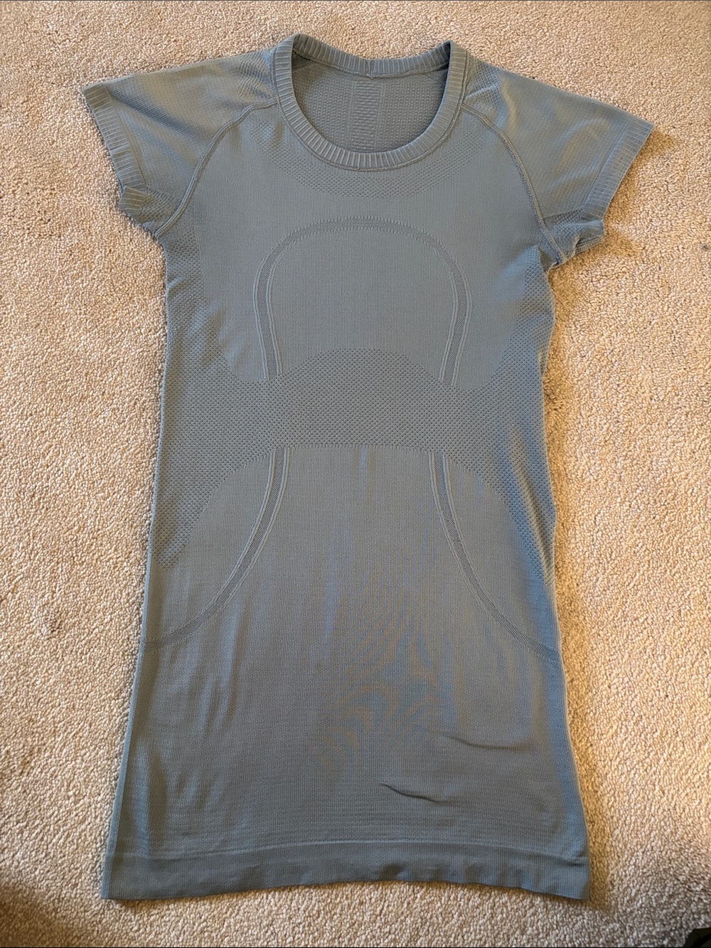 Lululemon swiftly top short sleeved size 2 medium blue